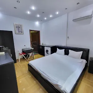 Apartament Mega Mall Arena Nationala Monza Ap, Bucureşti